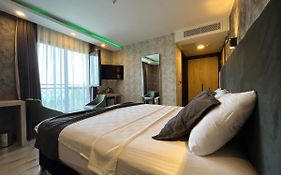 Avni Bey Otel